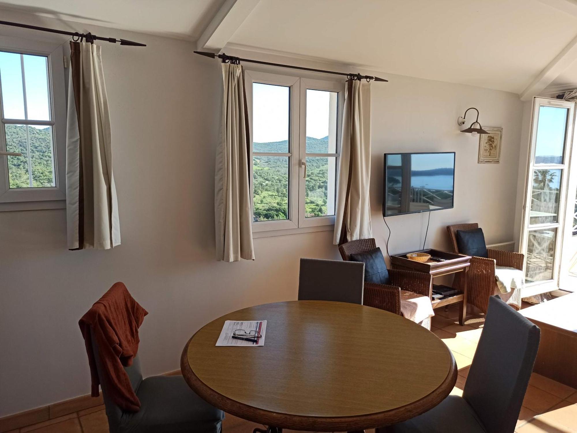 Les Restanques, Bastides Vue Golfe Saint Tropez Appartement Grimaud